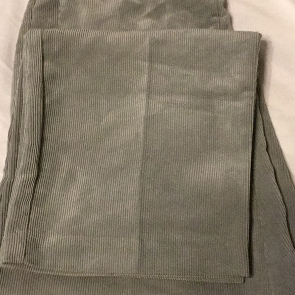 Alfred dunner size 16P gray color corduroy pants